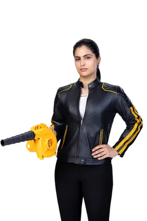 Manu Bhaker with a Tomahawk tool